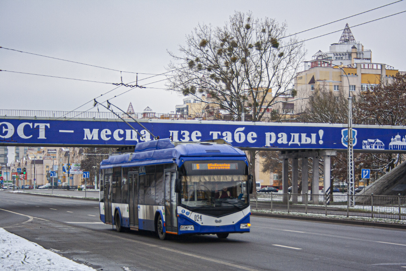 Брест, БКМ 321 № 024