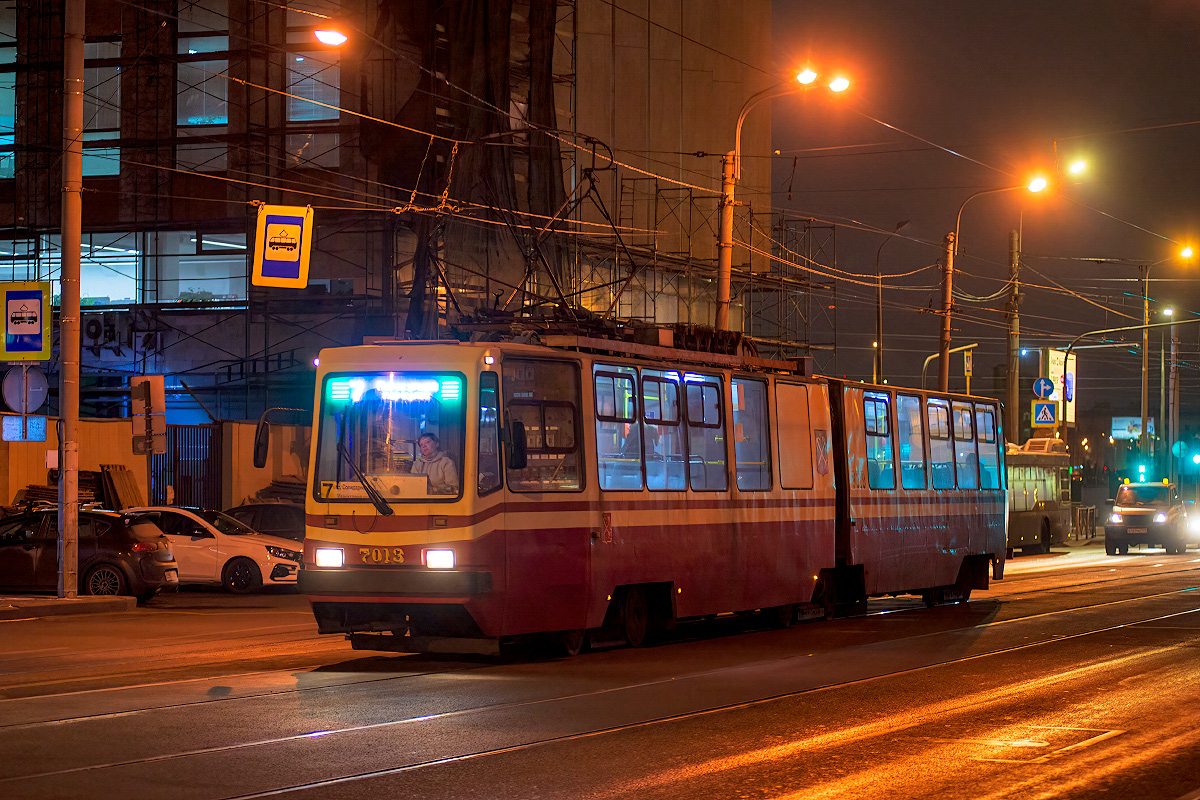 Санкт-Петербург, ЛВС-86К № 7013
