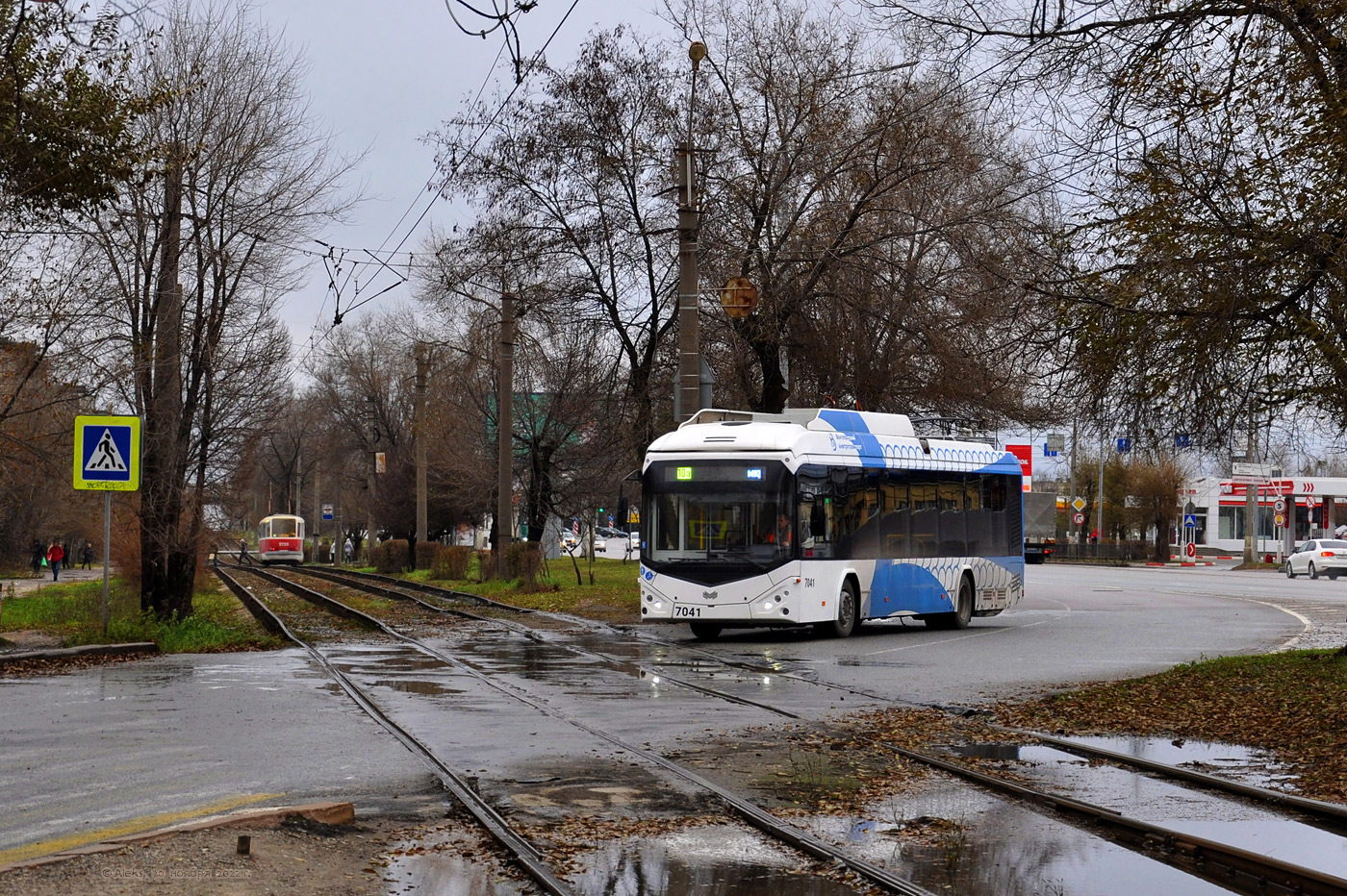 Волгоград, БКМ 32100D № 7041