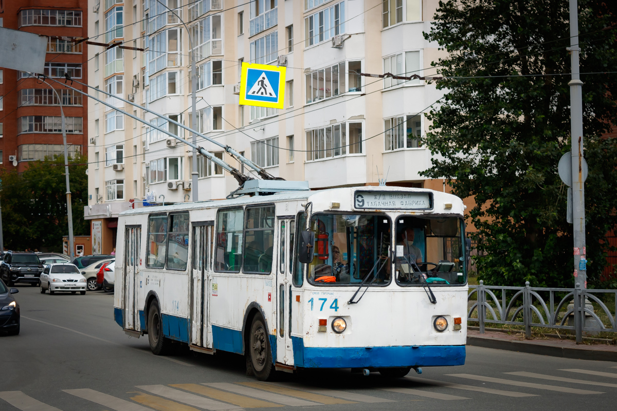 Екатеринбург, ЗиУ-682Г [Г00] № 174