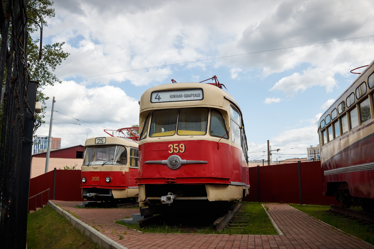 Екатеринбург, Tatra T2SU № 359