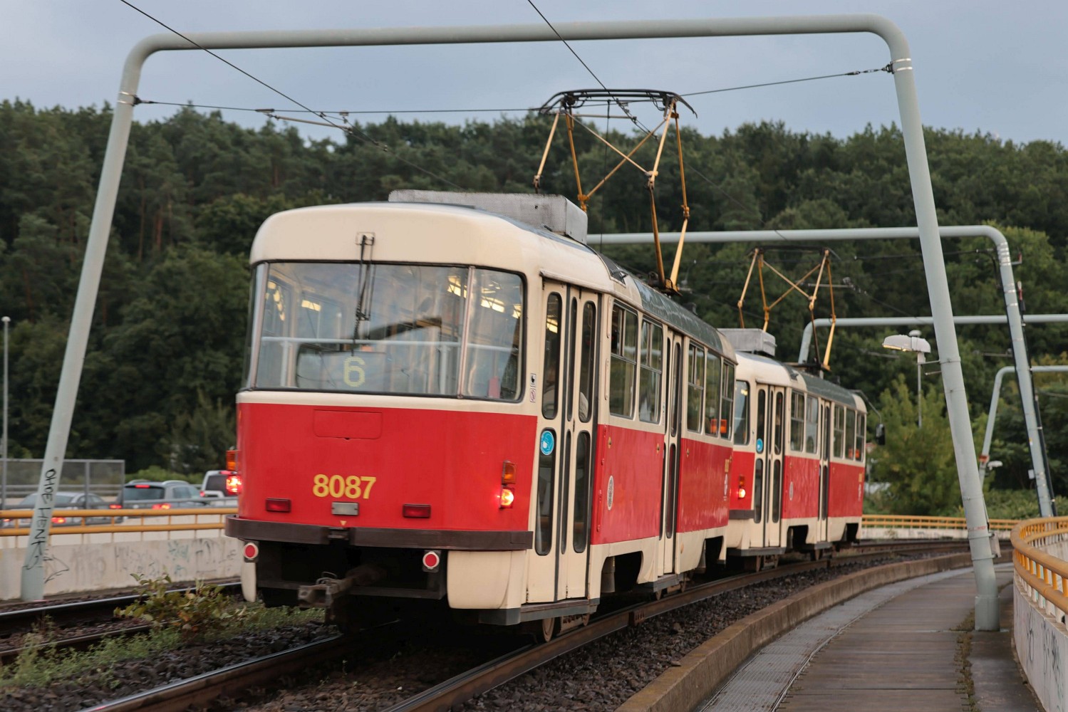 Прага, Tatra T3M2-DVC № 8087