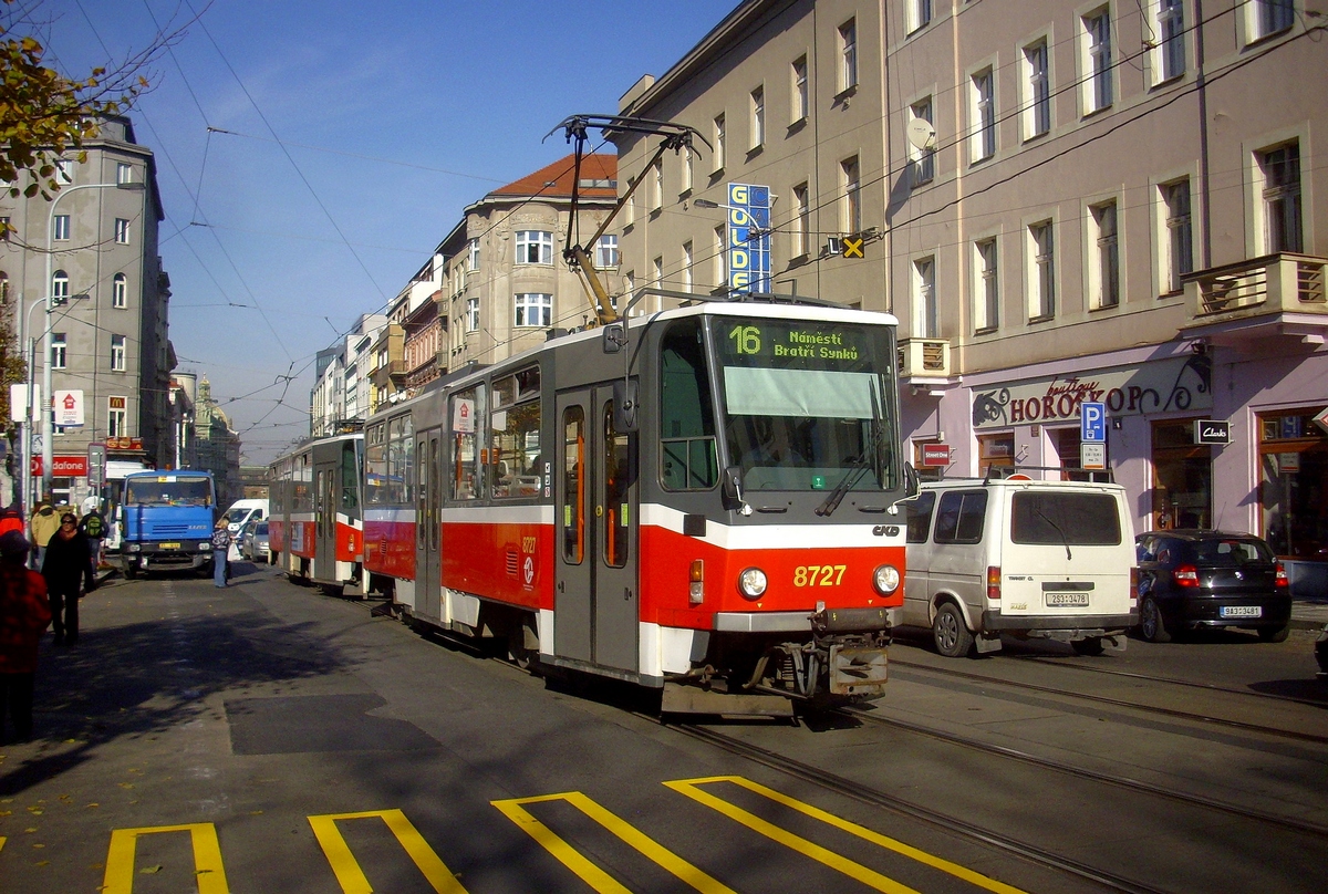 Прага, Tatra T6A5 № 8727