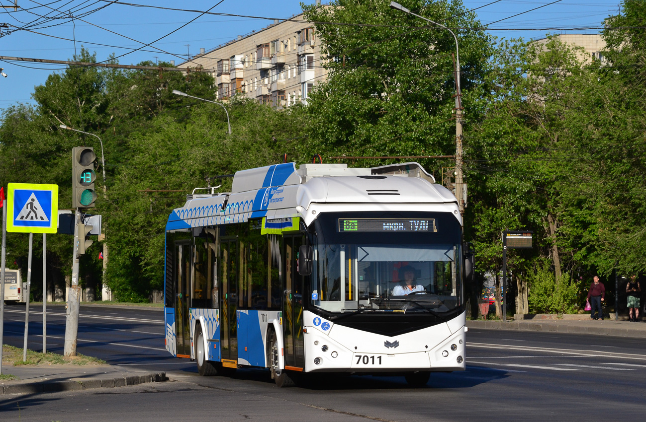 Волгоград, БКМ 32100D № 7011