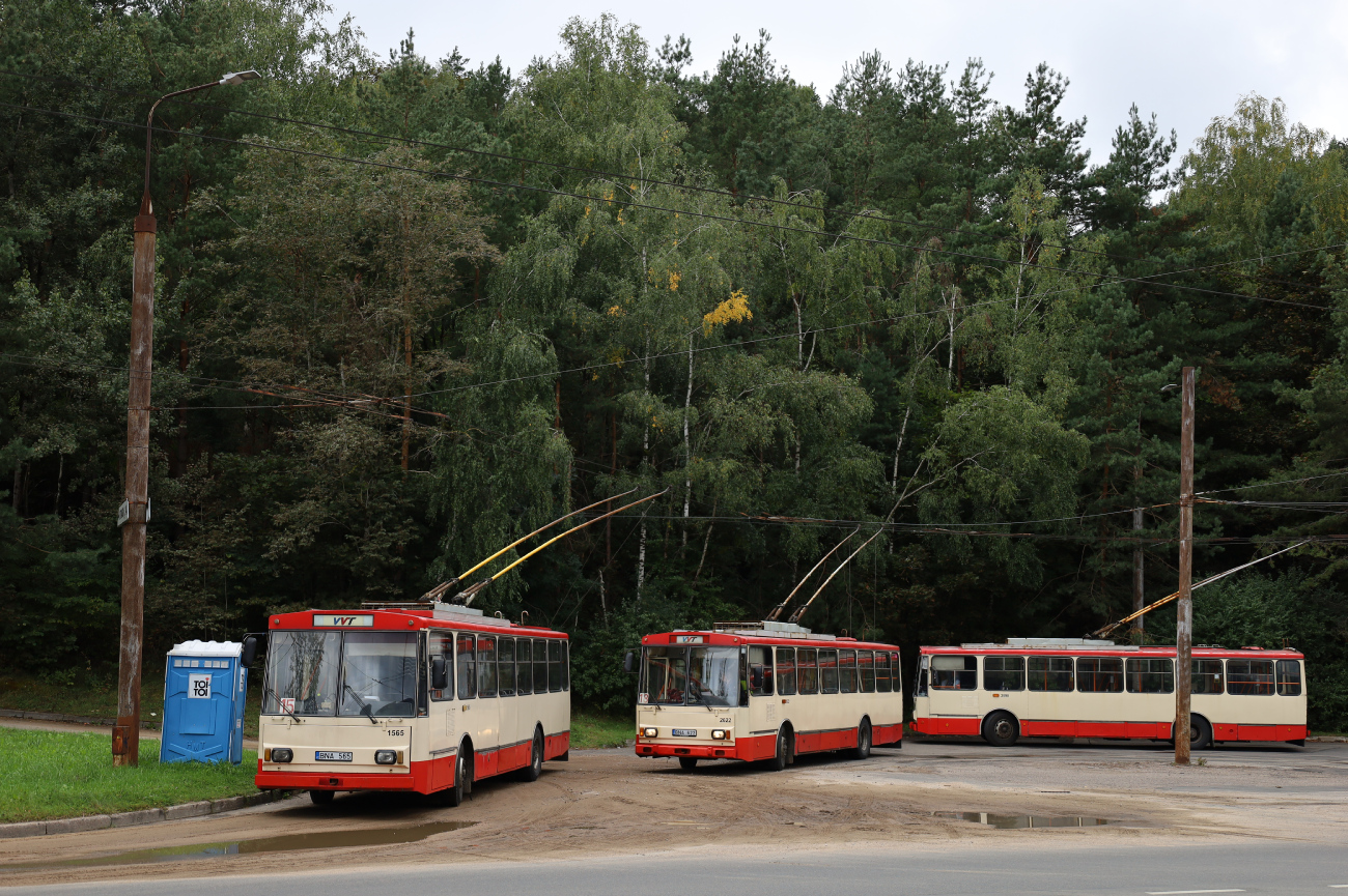 Вильнюс, Škoda 14Tr11/6 № 1565; Вильнюс, Škoda 14Tr13/6 № 2622
