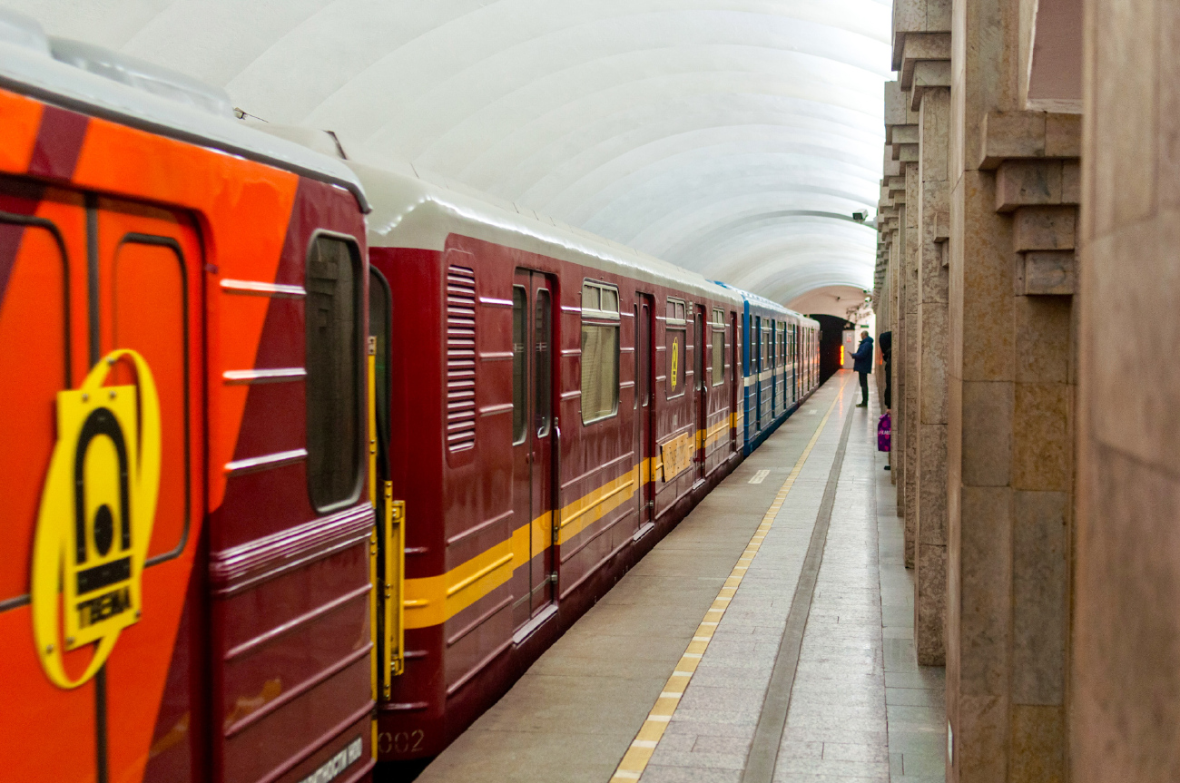 Szentpétervár, 81-714.6D — 002