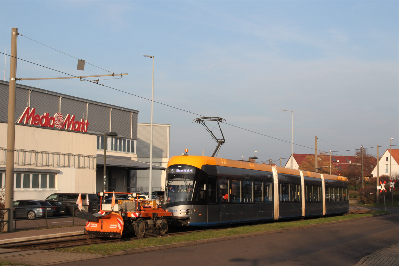 Лейпциг, IFTEC VRG 1 № 5501; Лейпциг, Solaris Tramino Leipzig (NGT10) № 1037