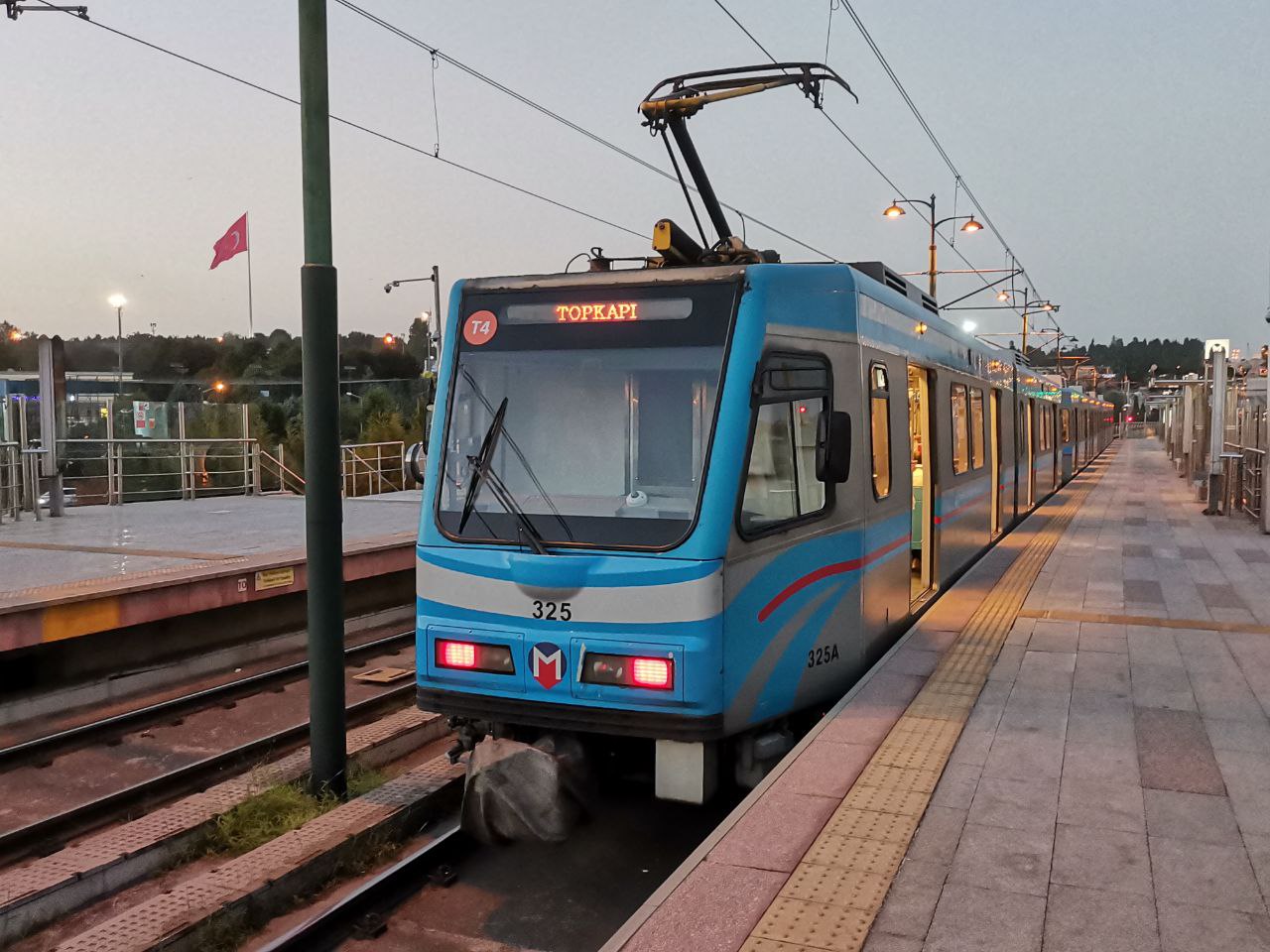 Стамбул, Hyundai Rotem LRV34 № 325