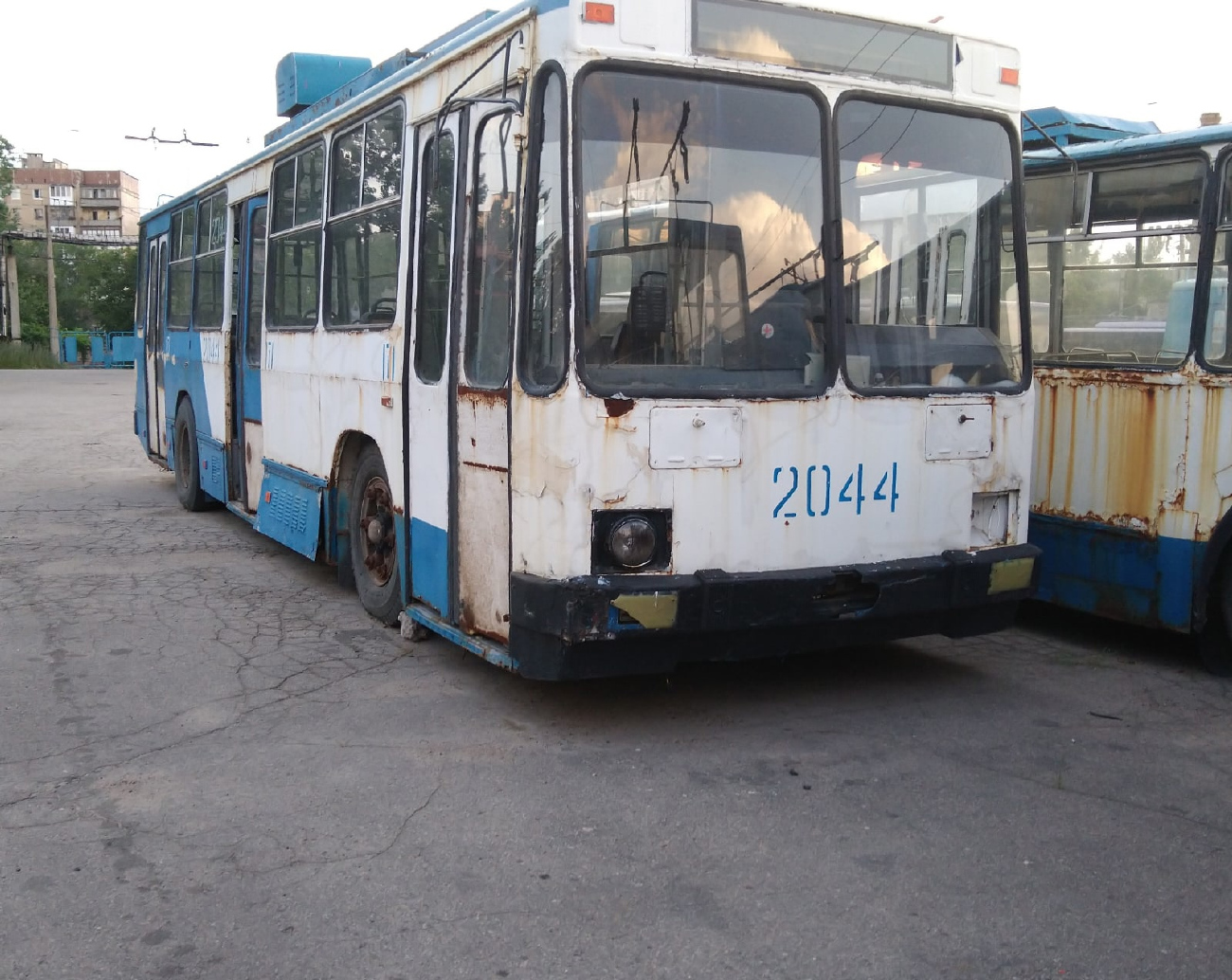 Донецк, ЮМЗ Т2 мод. 7 № 2044