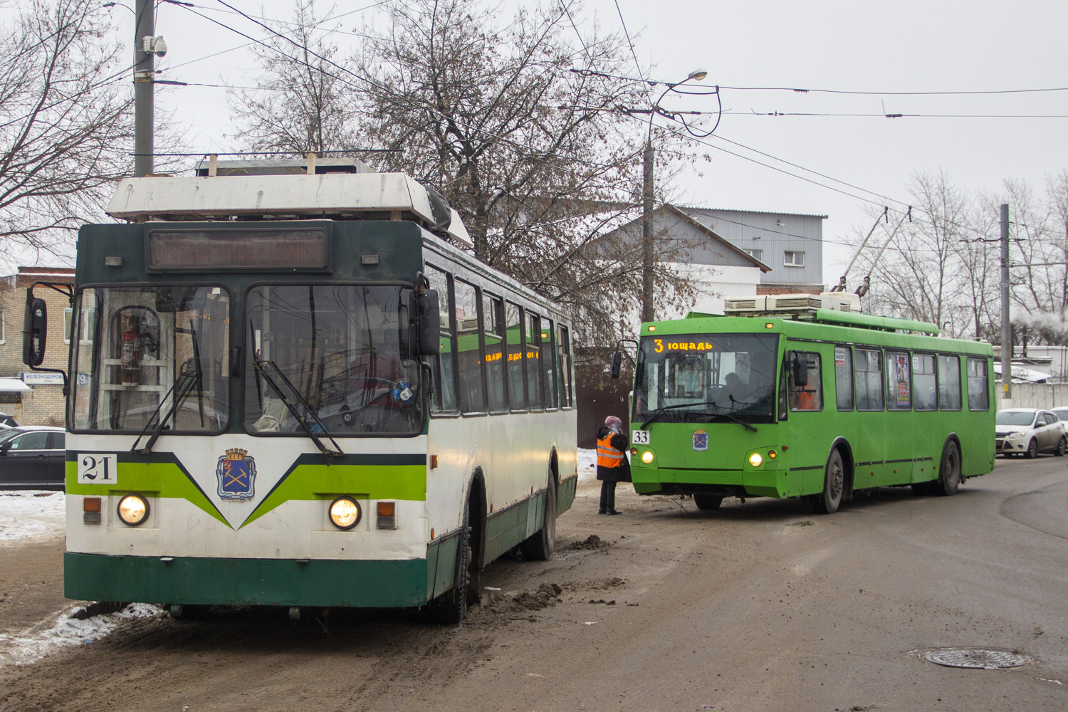 Podolsk, ZiU-682 GOH Ivanovo # 21; Podolsk, Trolza-5264.05 “Sloboda” # 33