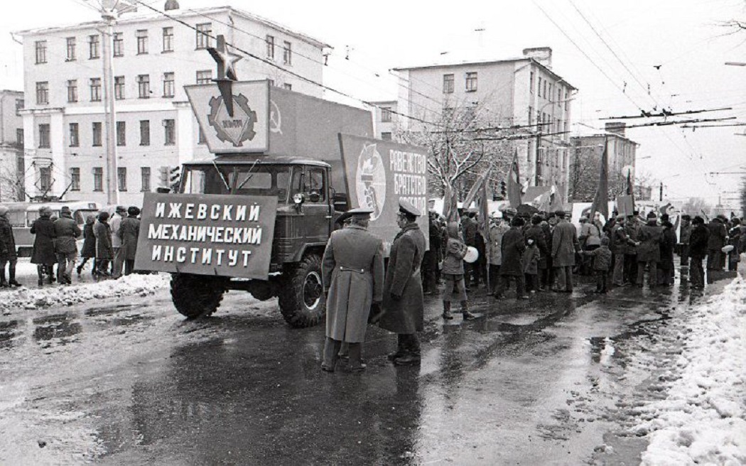 Iżewsk — Electric transit lines