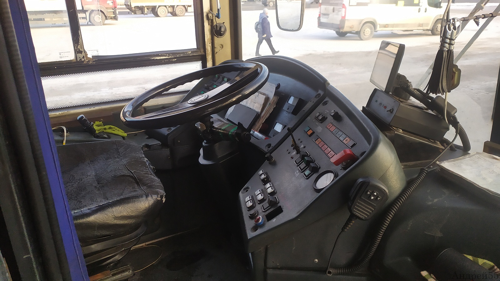 Omsk, LiAZ-52803 Br. 284