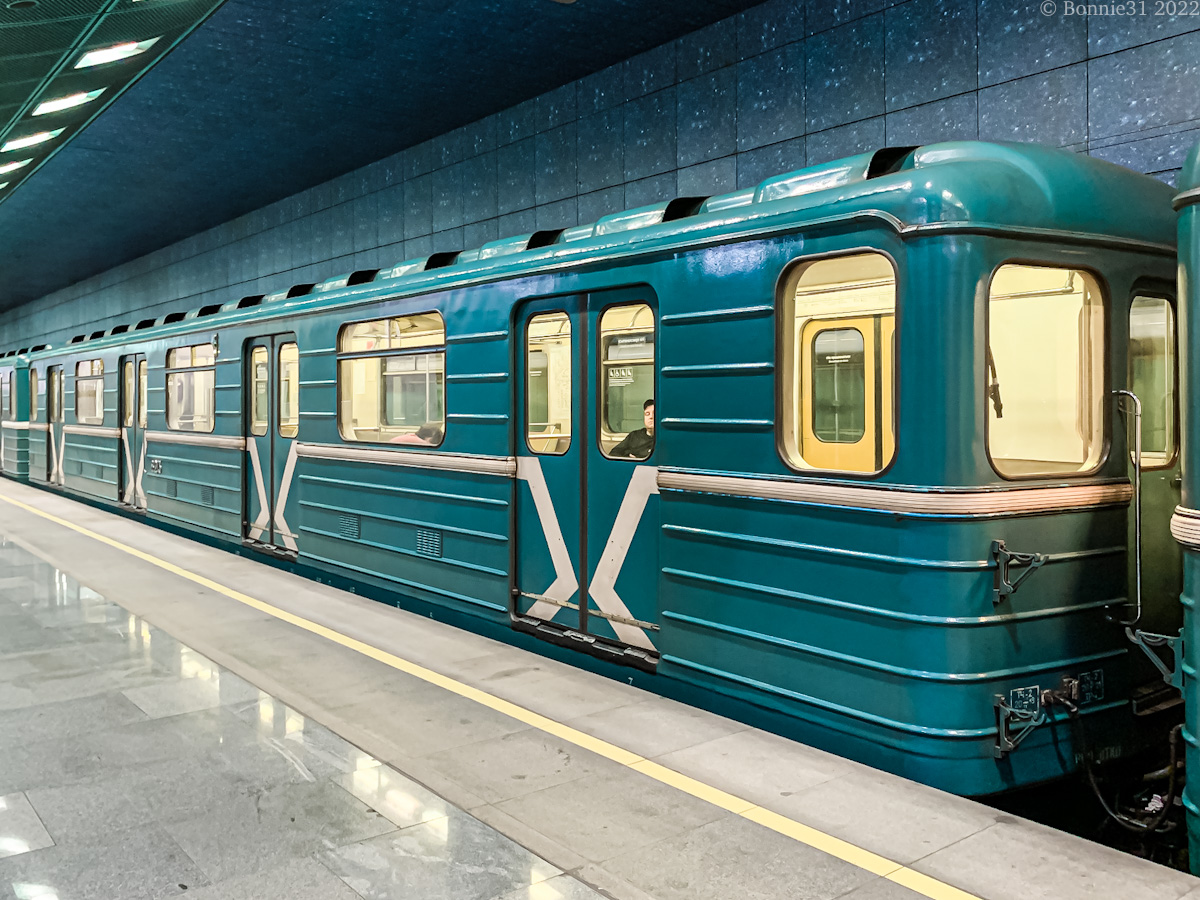 Москва, 81-714.5 (ЛВЗ/ВМ) № 8213