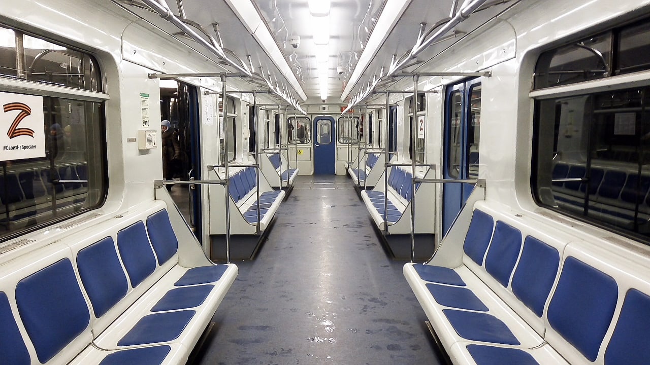 Екатеринбург, 81-717.5 (ЛВЗ/ВМ) № 8910