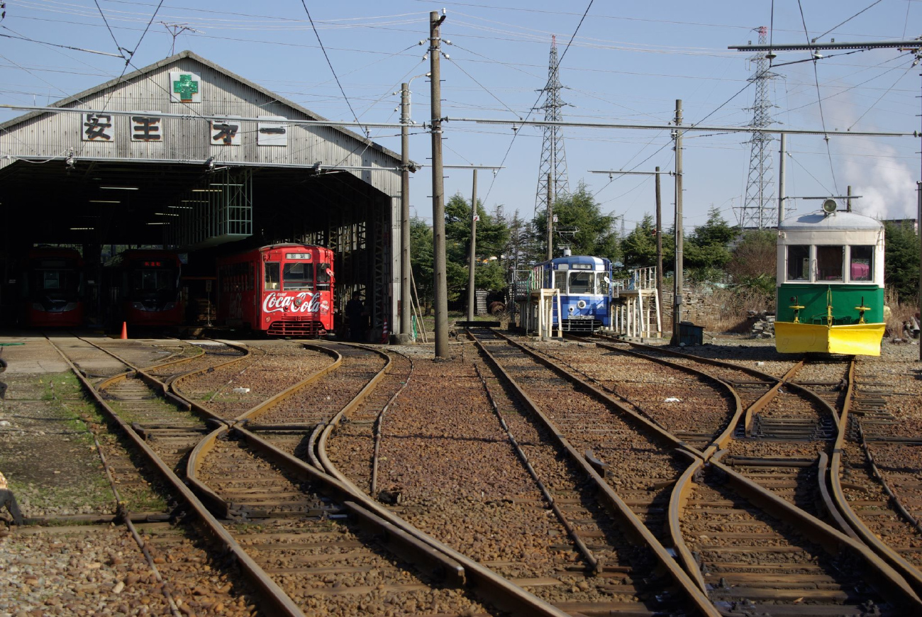 Takaoka, Nippon Sharyō N°. 7075; Takaoka, Nippon Sharyō N°. 7076; Takaoka, Nippon Sharyō N°. 5022; Takaoka — Tramway Depot
