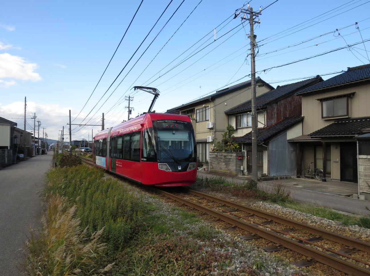 Такаока, Niigata/Bombardier MLRV1000 № MLRV1002