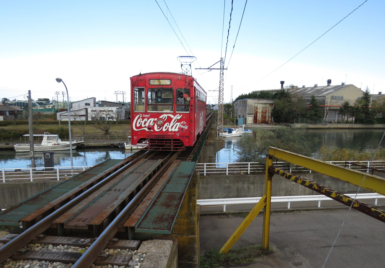 Такаока — Трамвайная линия и инфраструктура