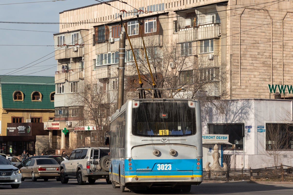 Almaty, YoungMan JNP6120GDZ (Neoplan Kazakhstan) # 3023