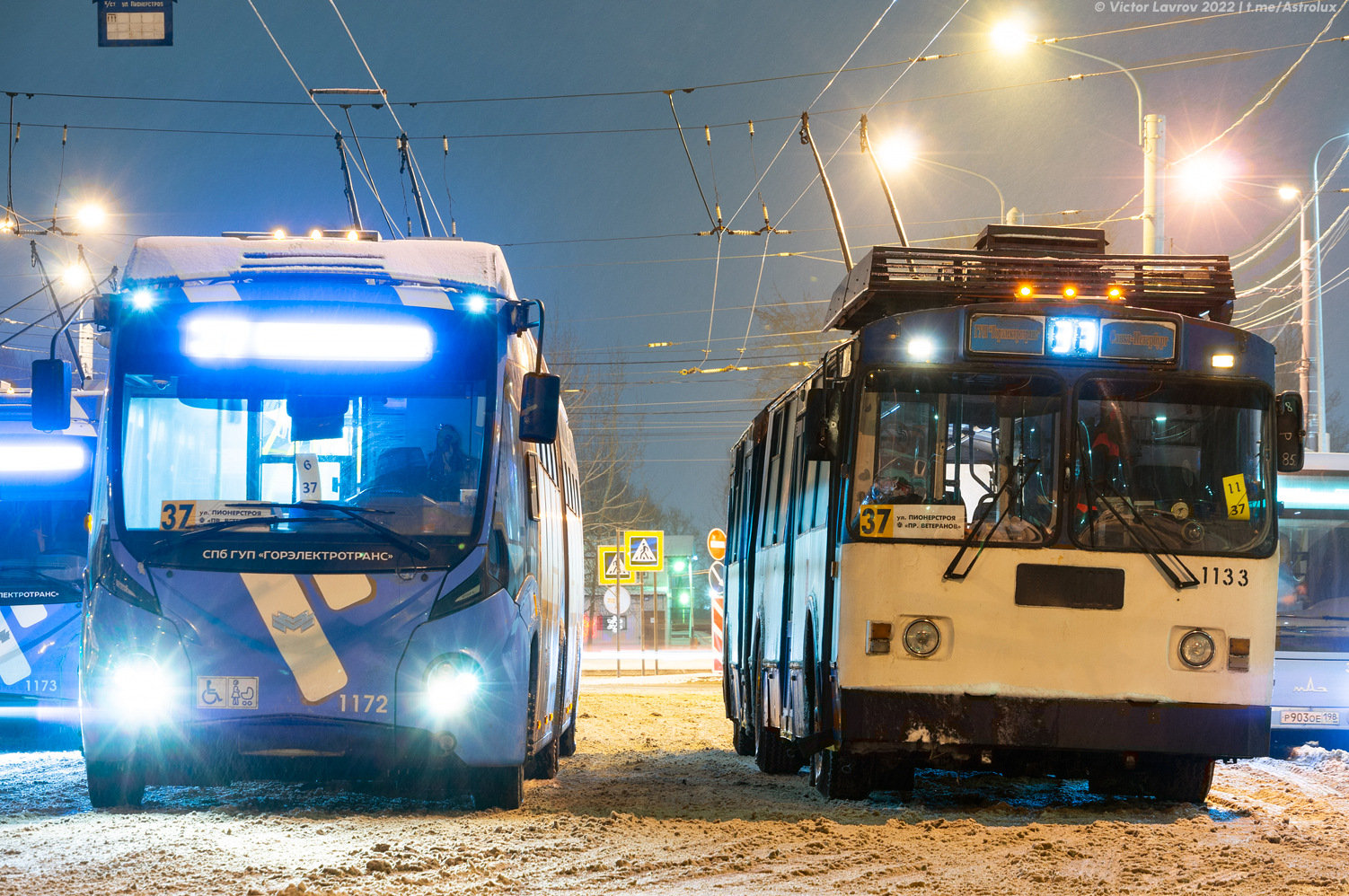 Санкт-Петербург, БКМ 433030 Vitovt Max II № 1172; Санкт-Петербург, ЗиУ-683БМ1 № 1133