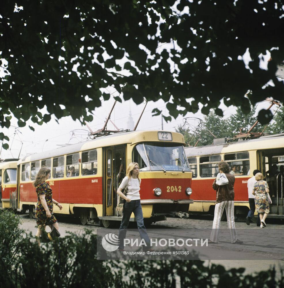 Москва, Tatra T3SU (двухдверная) № 2042