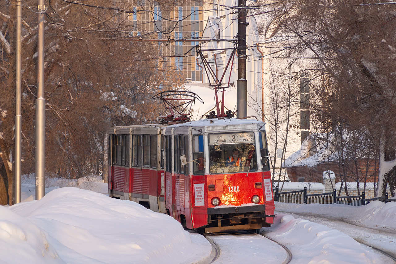 Саратов, 71-605 (КТМ-5М3) № 1300