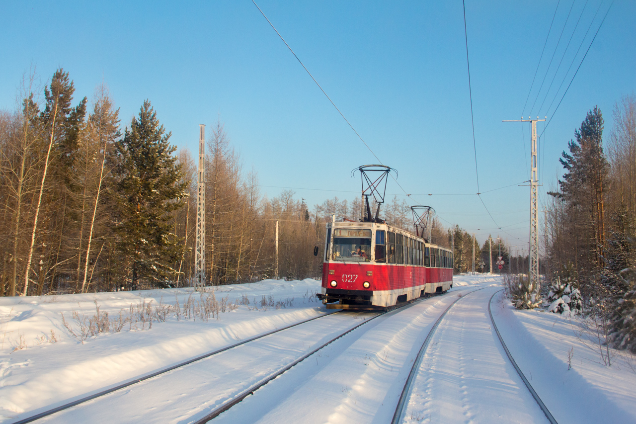烏斯季伊利姆斯克, 71-605 (KTM-5M3) # 027; 烏斯季伊利姆斯克 — Tramway Line and Infrastructure