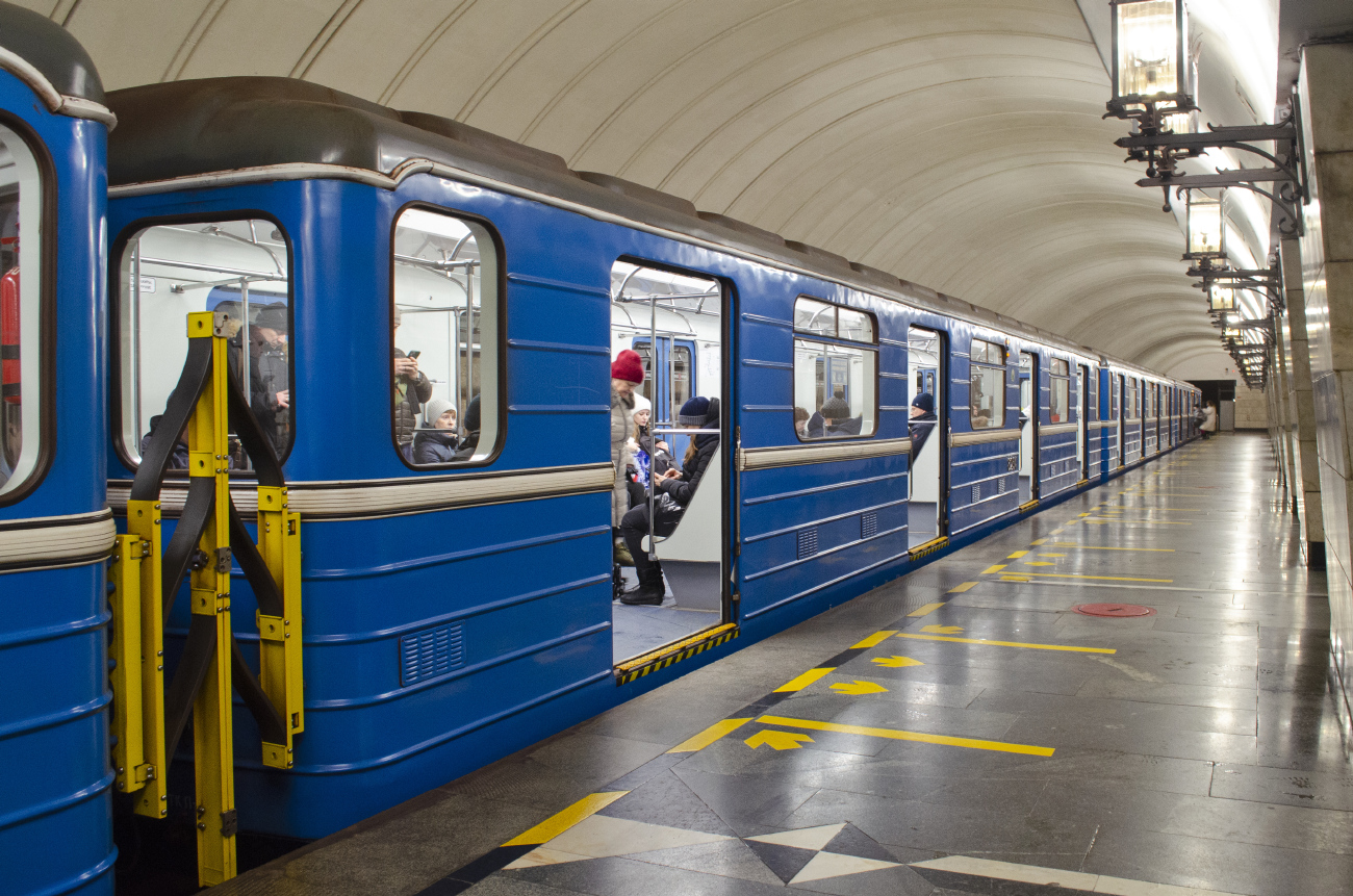 Екатеринбург, 81-714.5 (ЛВЗ/ВМ) № 8254