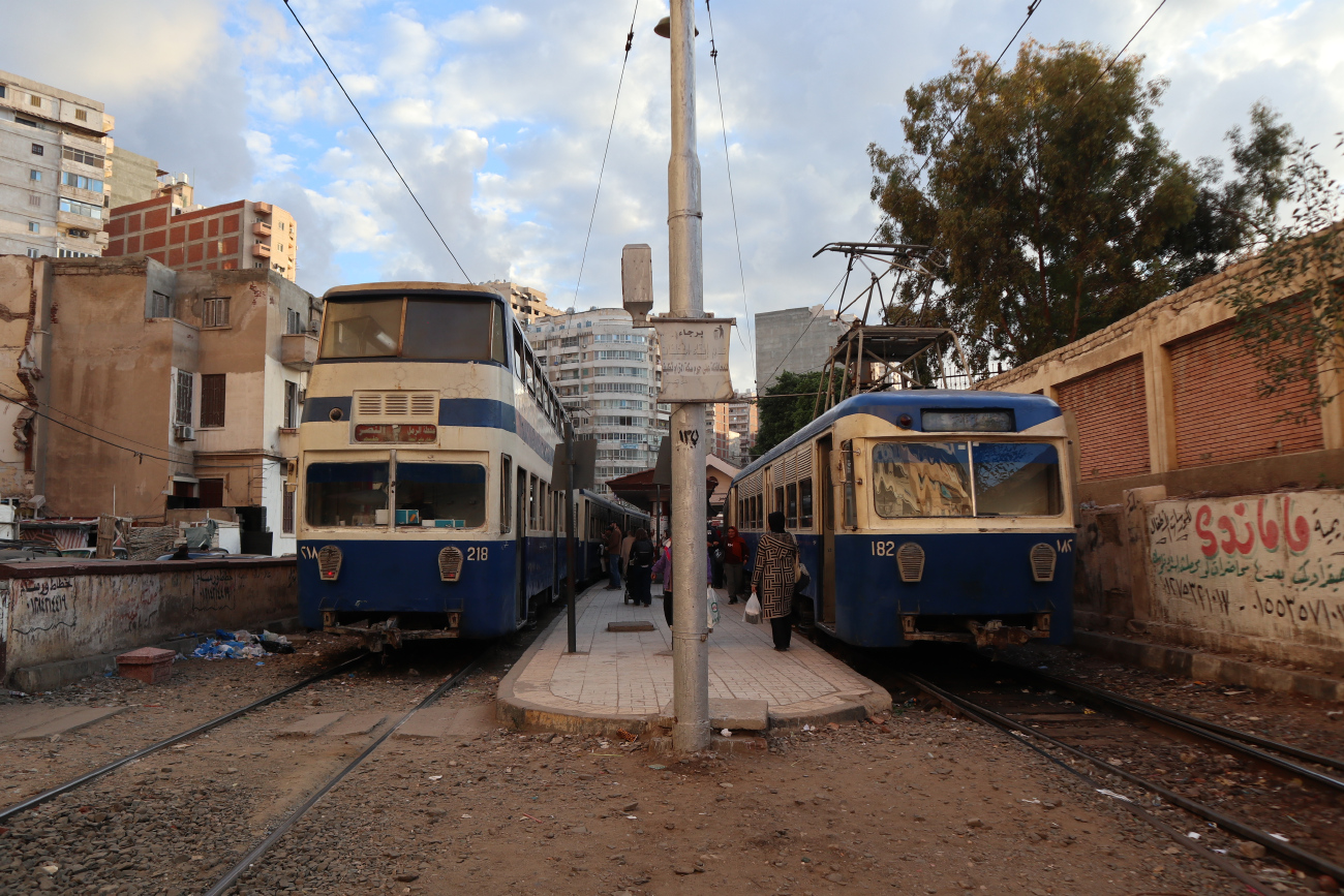 Александрия, Kinki Sharyo double deck № 218; Александрия, Kinki Sharyo № 182