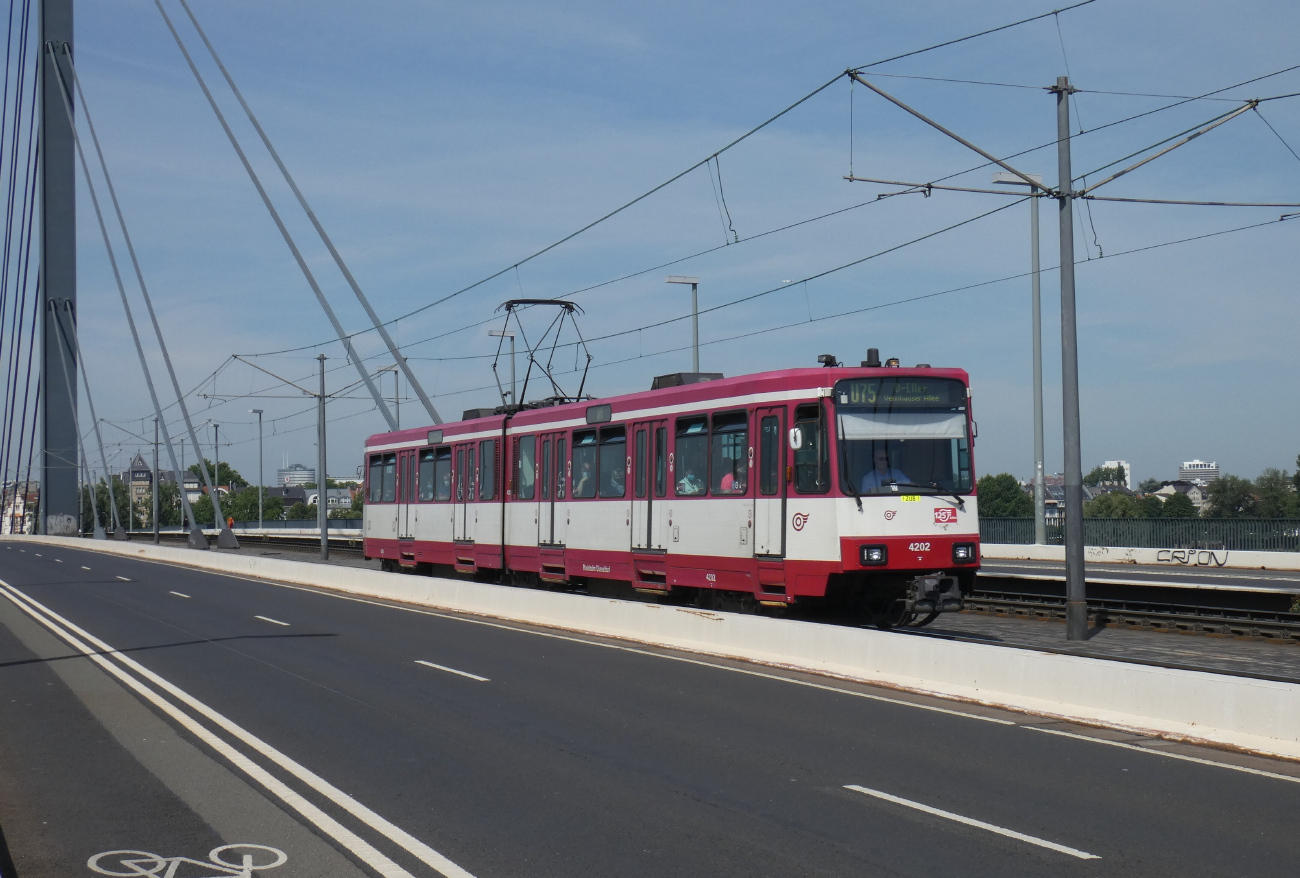 Дюссельдорф, Duewag B80D № 4202
