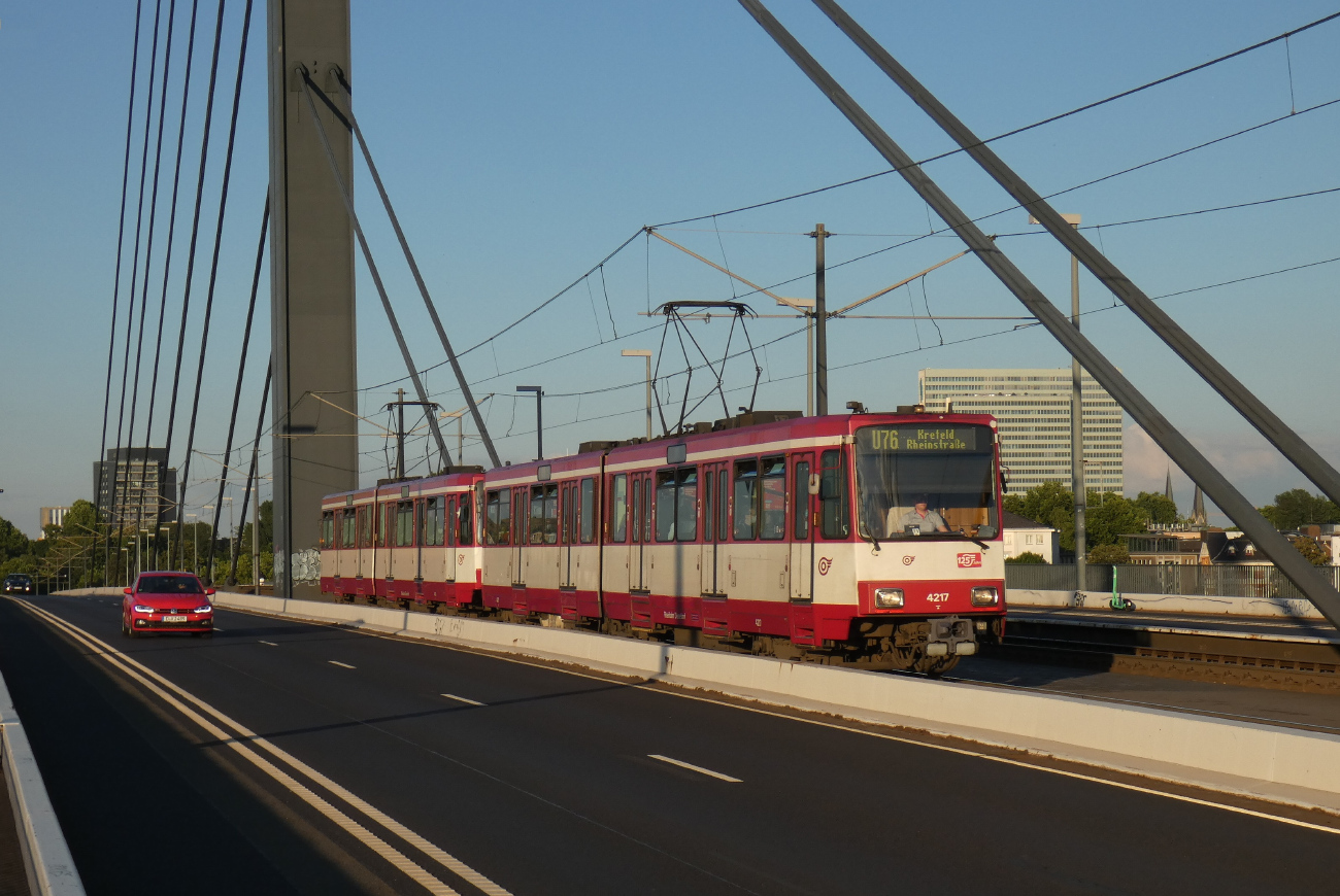 Дюссельдорф, Duewag B80D № 4217