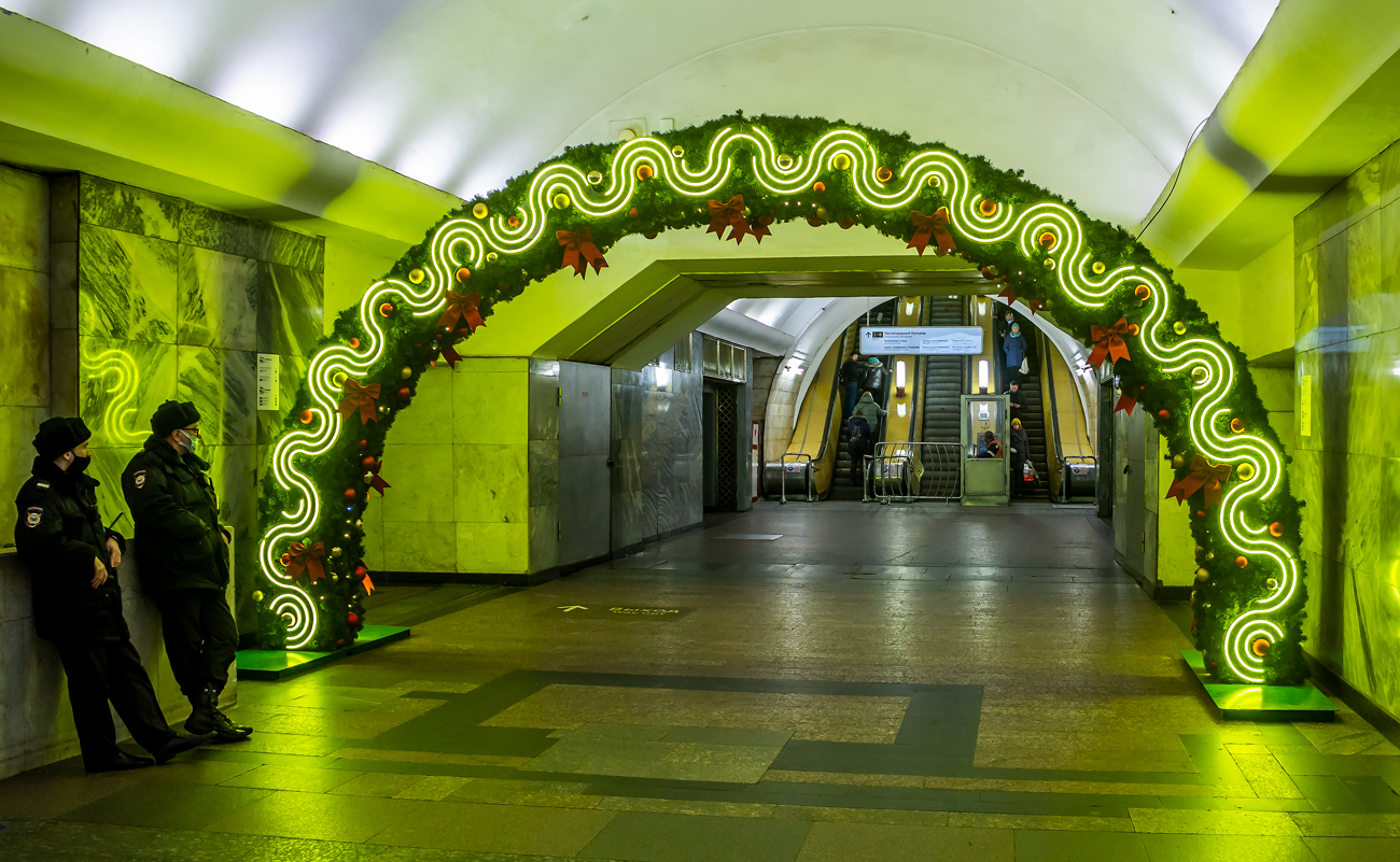 Москва — Метрополитен — [1] Сокольническая линия
