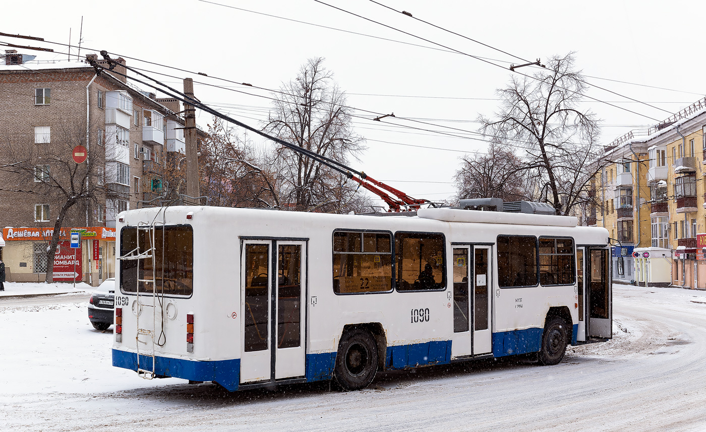 Уфа, БТЗ-52761Р № 1090