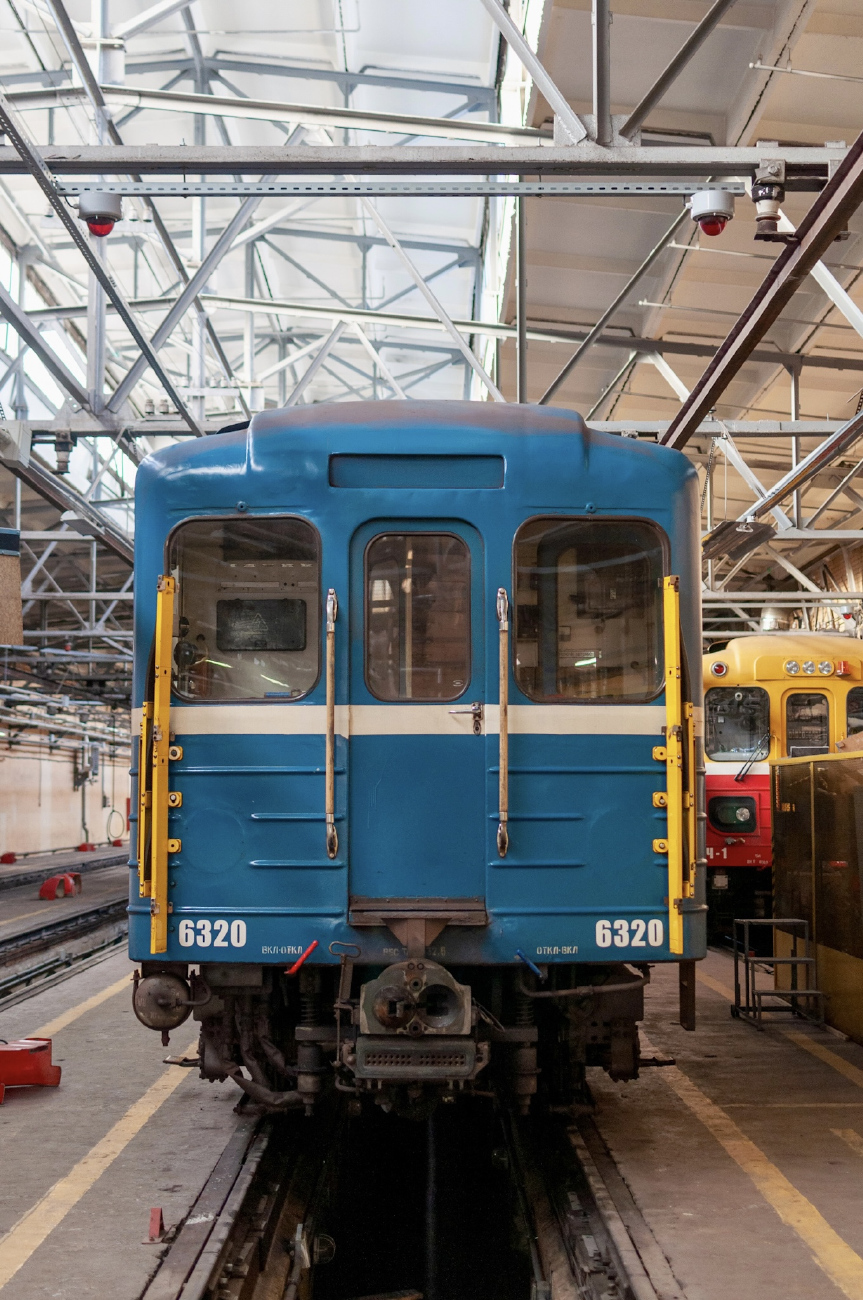 Saint-Petersburg, Em-501 Br. 6320