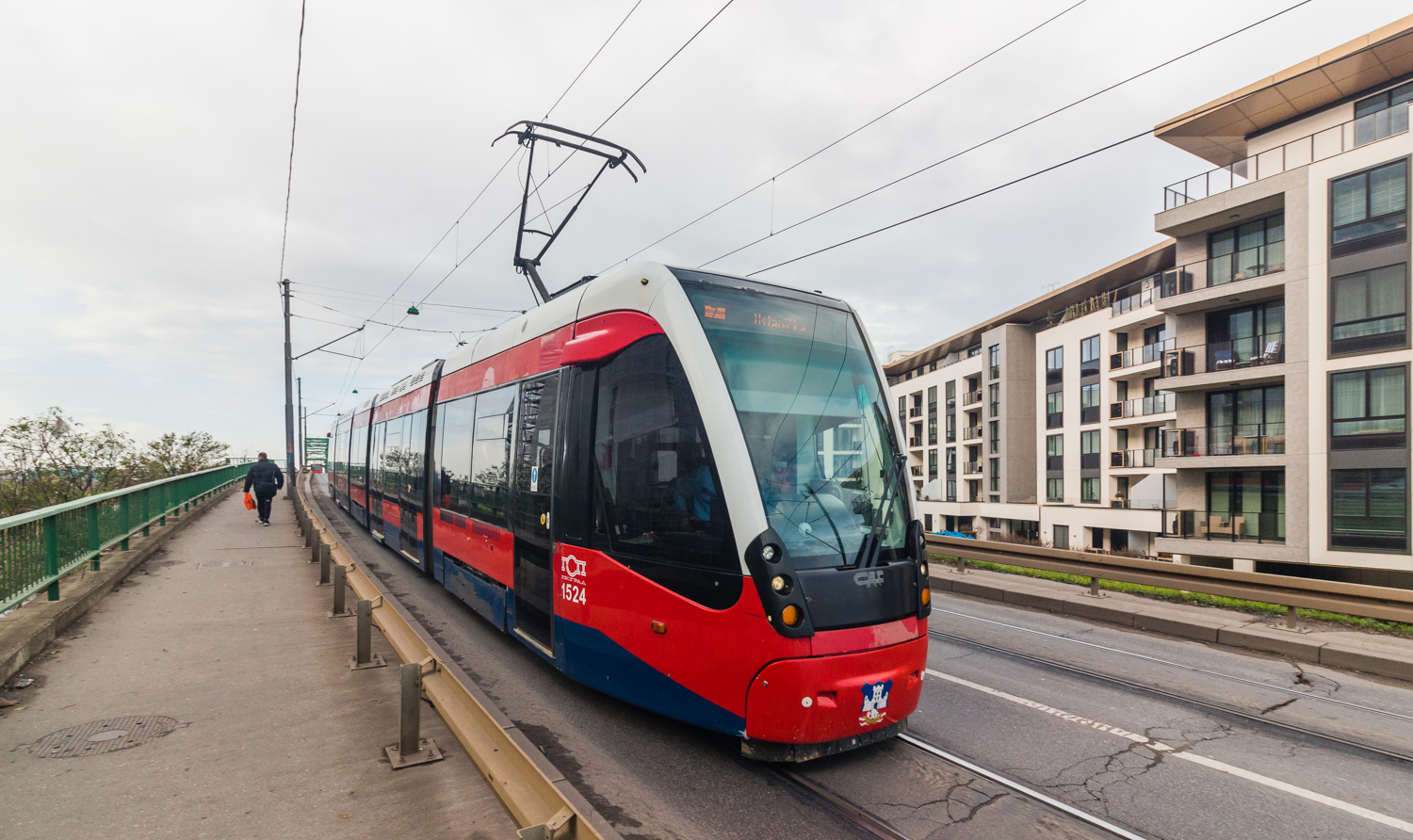 Белград, CAF Urbos 3 № 81524 (1524)