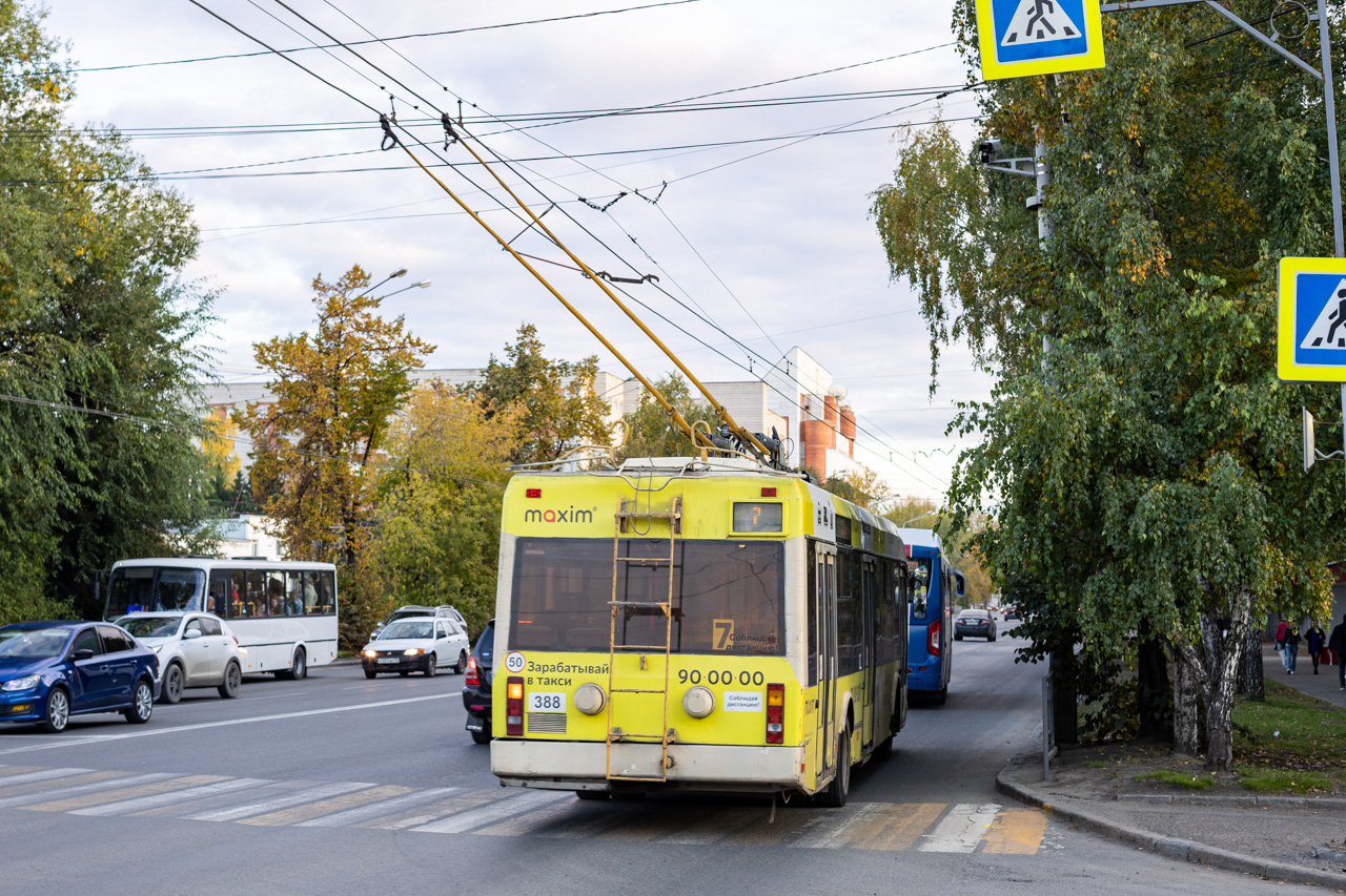 Томск, БКМ 321 № 388