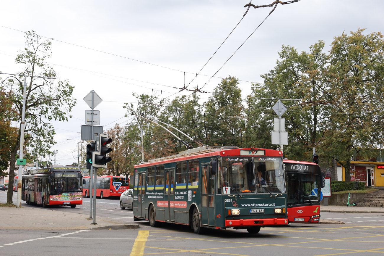 Вильнюс, Škoda 14Tr89/6 № 2551