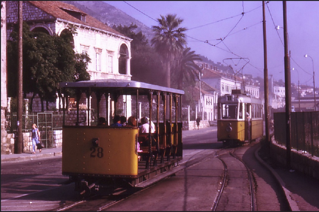 Dubrovnik, Graz 2-axle trailer car N°. 28