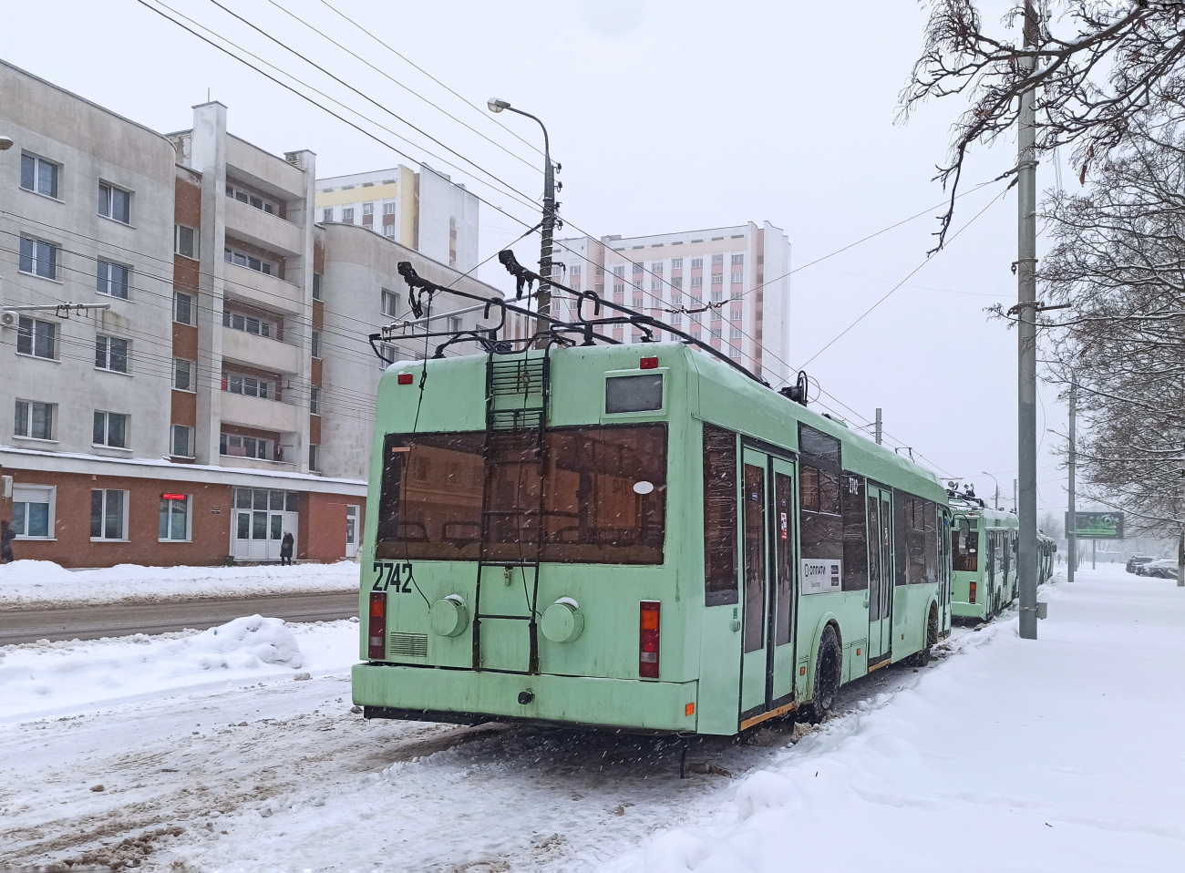 Гомель, БКМ 32102 № 2742