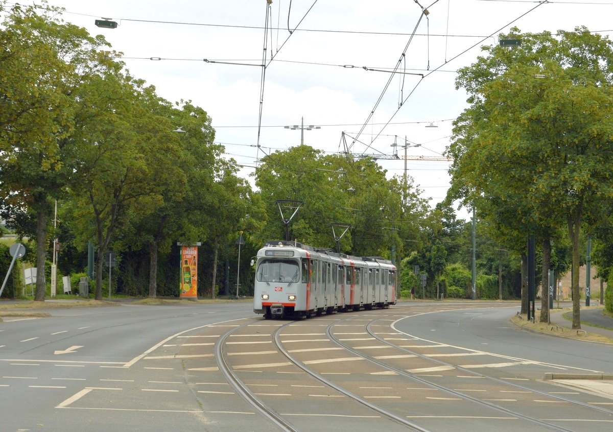 Дюссельдорф, Duewag GT8SU № 3203