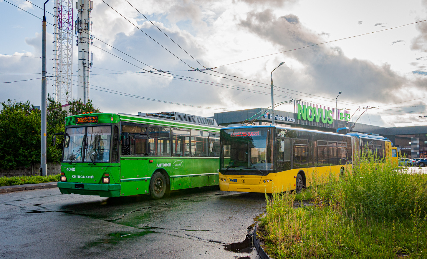 Киев, ЛАЗ E301D1 № 3608
