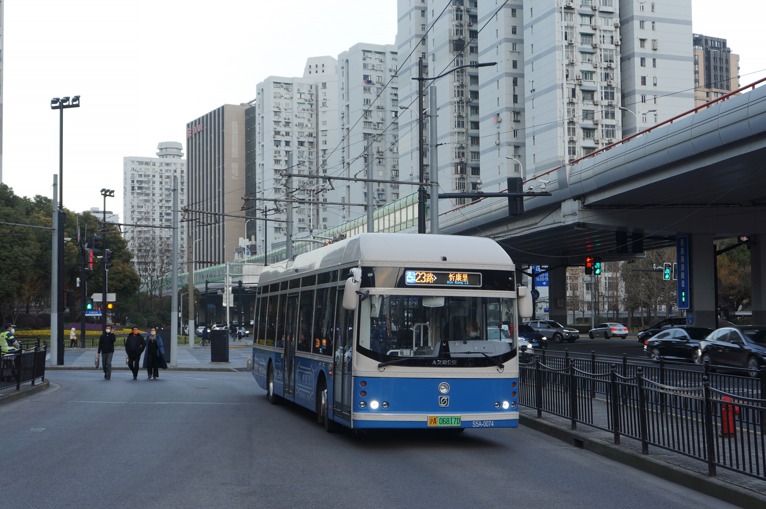 Шанхай, Sunwin SWB5129BEV77G (iEV12T) № S5A-0074