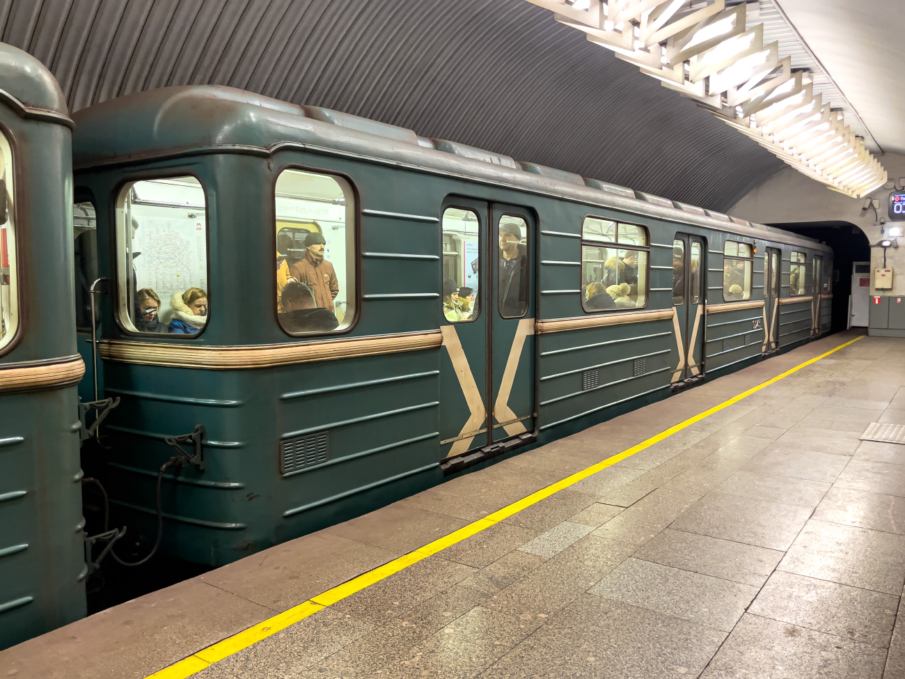 Москва, 81-717.5 (ММЗ/МВМ) № 0243