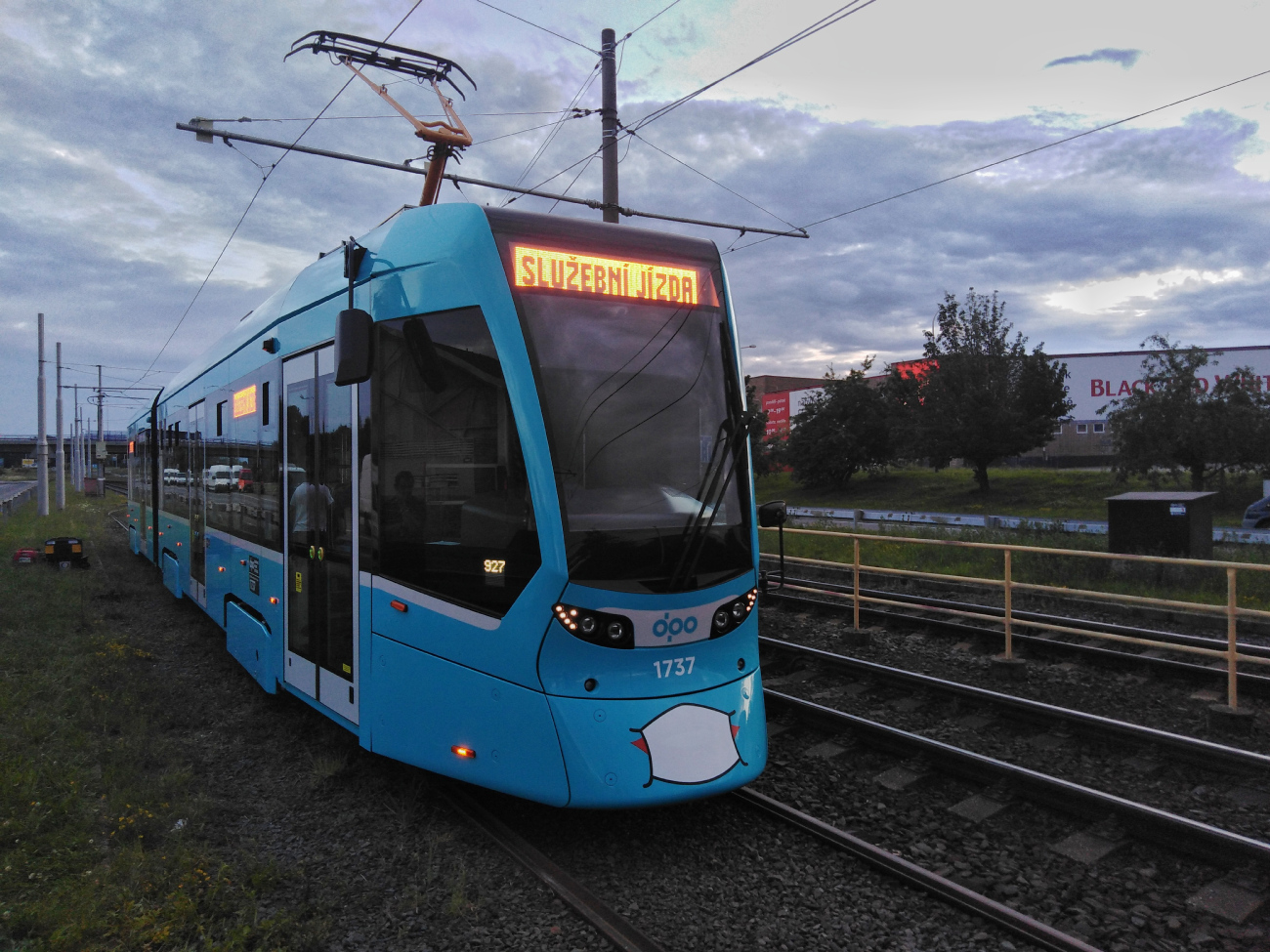 Острава, Stadler Tango NF2 № 1737