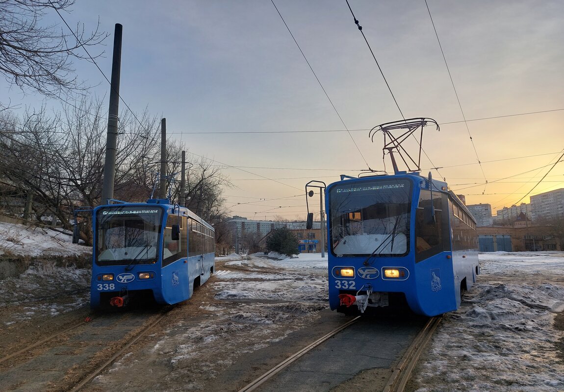 Vladivostok, 71-619K č. 338; Vladivostok, 71-619KS č. 332 Vladivostok, 71-619K č. 338; Vladivostok, 71-619KS č. 332