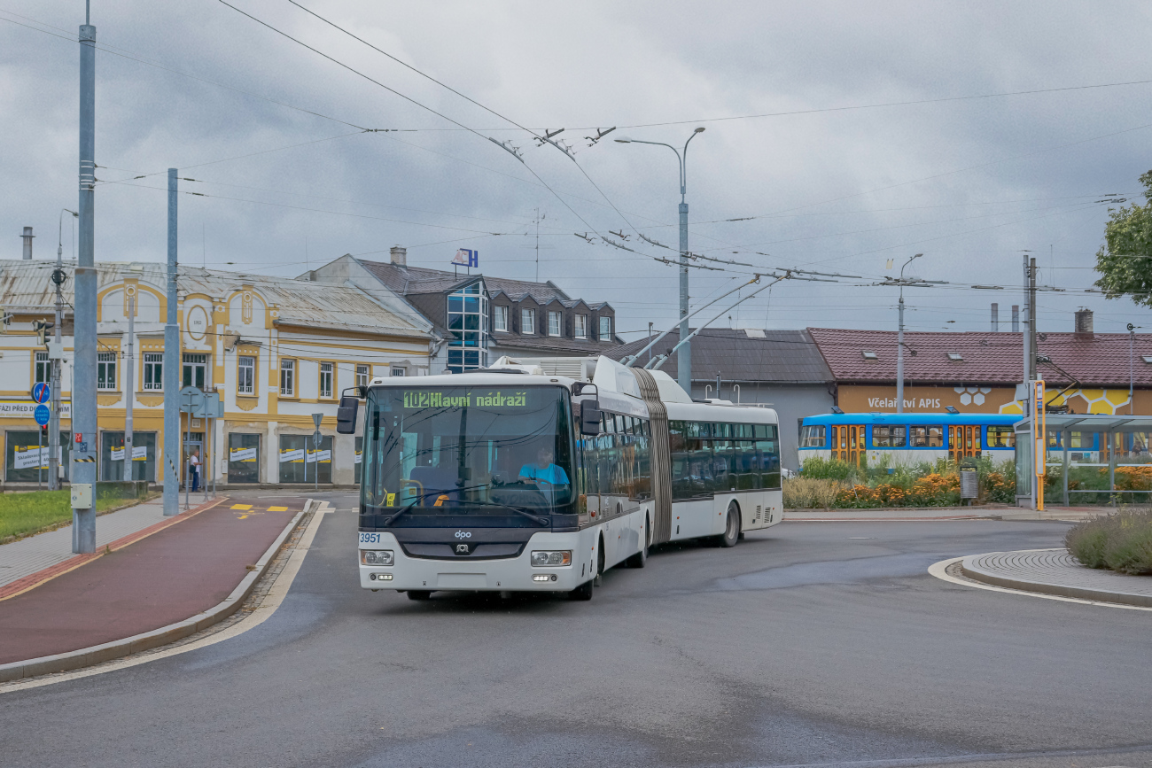 Острава, SOR TNB 18 № 3951 Острава, SOR TNB 18 № 3951