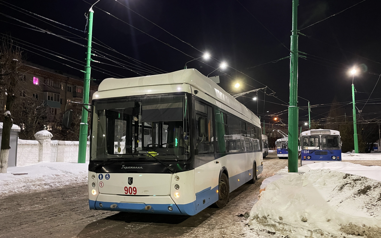 Tcheboksary, UTTZ-6241-10-02 “Gorozhanin” N°. 909