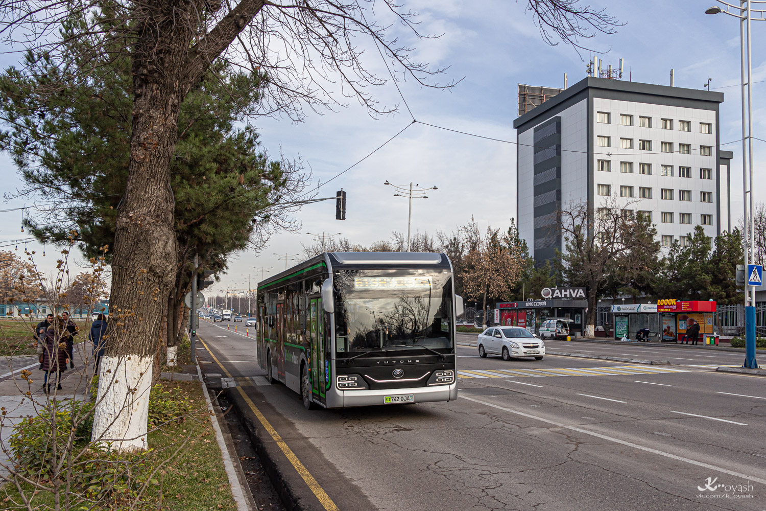 Tashkent, Yutong ZK6126BEVG Br. 08008