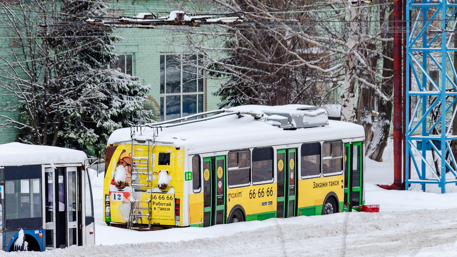 Ярославль, ЛиАЗ-5280 № 12