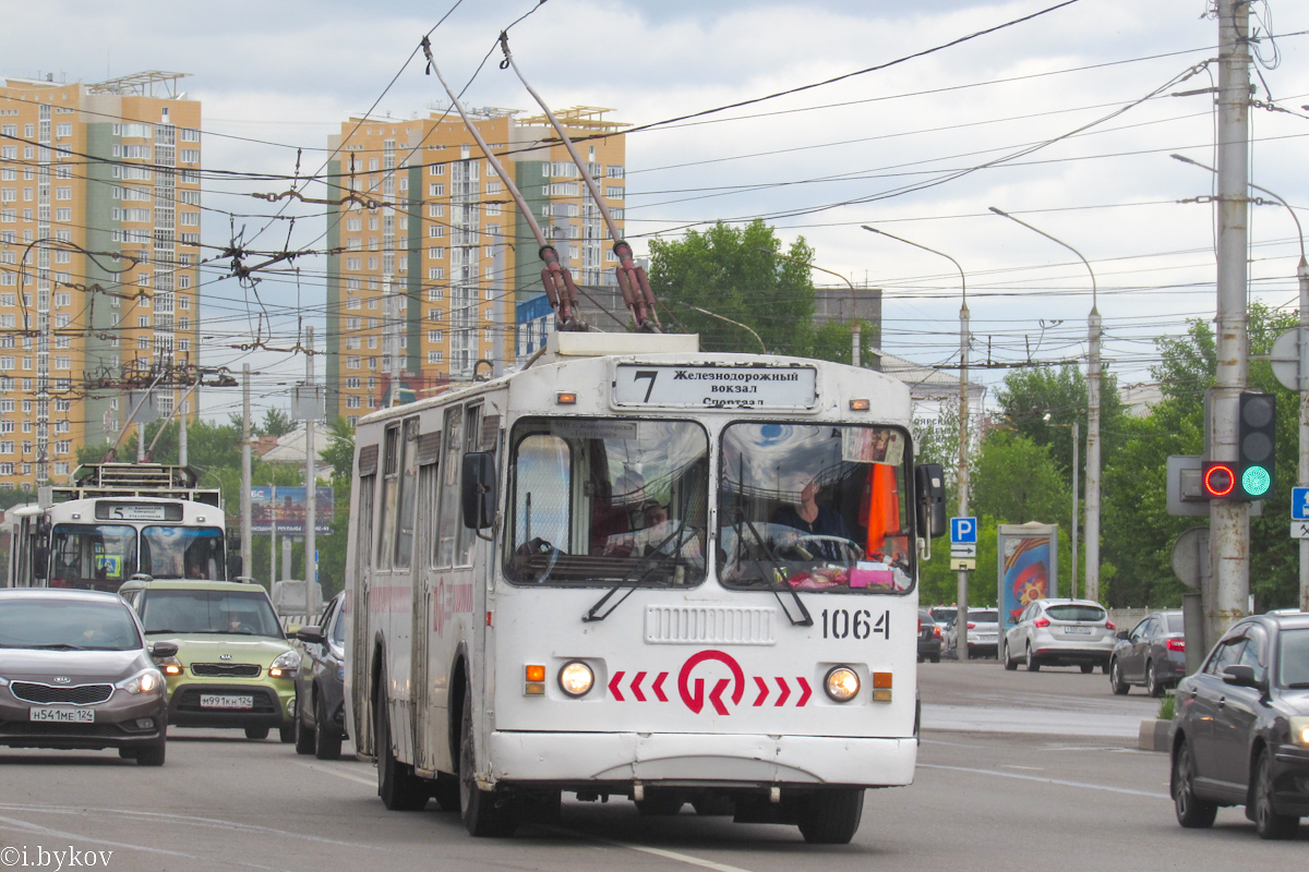 Красноярск, ЗиУ-682Г-016 (018) № 1064