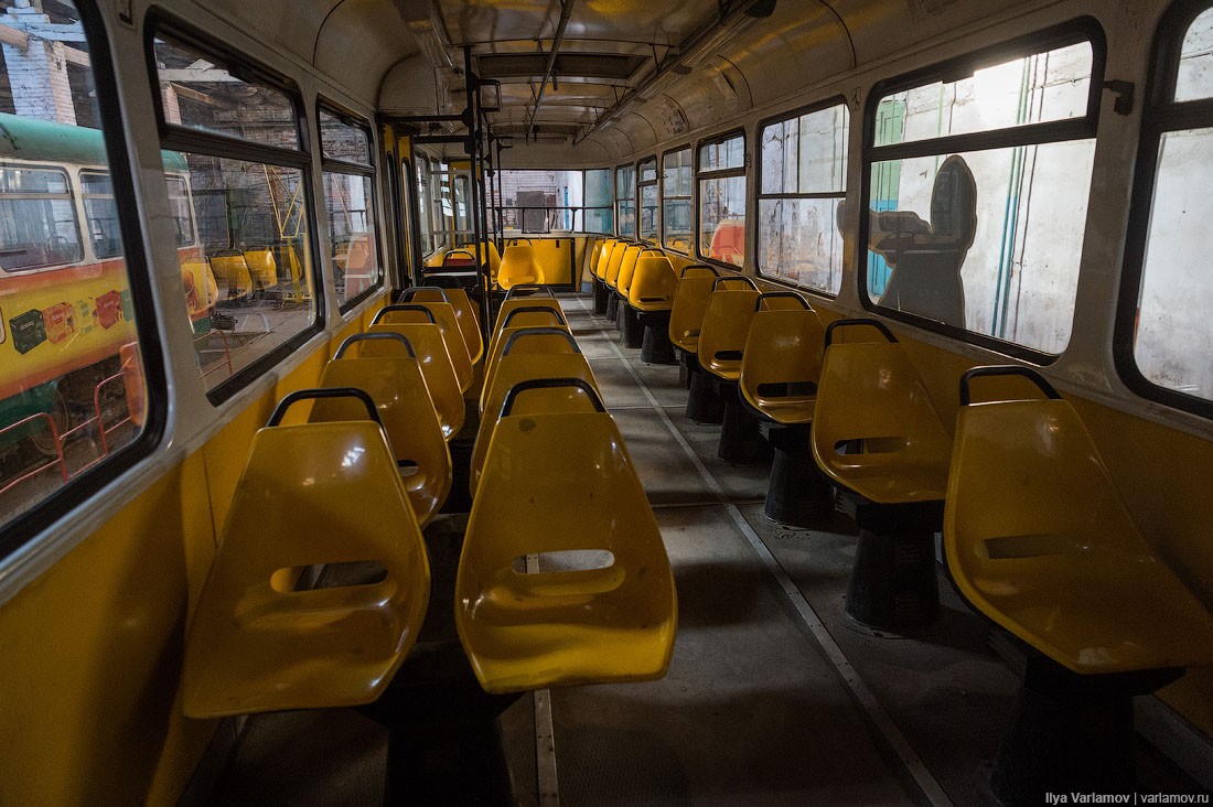 Владикавказ, Tatra T4D-MI № 208